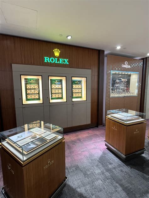 rolex submariner dubai|Rolex Dubai terminal 3.